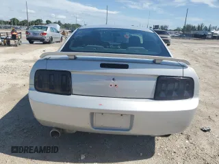 2007 Ford Mustang GT Deluxe with VIN 1ZVHT82H375255005, listed as a Copart auction lot 64924925 with 128,134 mi miles and Clean title. Bid and sale history available at DreamBid. Image 6.