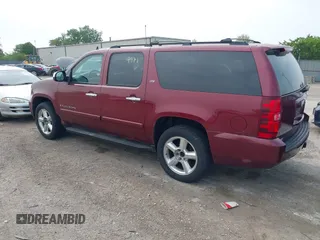 2008 Chevrolet Suburban LTZ z VIN 3GNFK16368G204571, wystawiony jako IAAI lot #42409971 z przebiegiem 196 180 mil mil oraz . Historia ofert i sprzedaży dostępna na DreamBid. Obrazek 3.