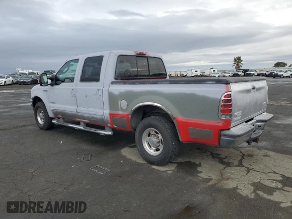 2003 Ford Super Duty F-250 XL with VIN 1FTNW20P03EC34109, listed as a Copart auction lot 81743914 with 202,513 mi miles and Salvage Title. Bid and sale history available at carsss.com. Image 2.