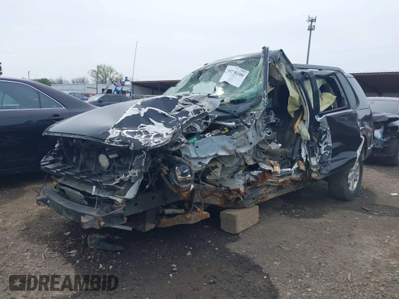 2010 Ford Explorer XLT z VIN 1FMEU7DE5AUA11056, wystawiony jako IAAI lot #39236100 z przebiegiem 212 579 mil mil oraz . Historia ofert i sprzedaży dostępna na DreamBid. Obrazek 17.