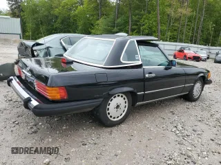 1986 Mercedes-Benz 560 SL z VIN WDBBA48D2GA050261, wystawiony jako Copart lot #58388025 z przebiegiem 199 750 mil mil oraz Tytuł czysty. Historia ofert i sprzedaży dostępna na DreamBid. Obrazek 3.