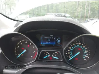 2013 Ford Escape SEL z VIN 1FMCU9H92DUA84826, wystawiony jako IAAI lot #42467606 z przebiegiem 172 334 mil mil oraz . Historia ofert i sprzedaży dostępna na DreamBid. Obrazek 7.