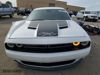2015 Dodge Challenger R/T with VIN 2C3CDZAT9FH707654, listed as a Copart auction lot 82423214 with 165,880 mi miles and Salvage Title. Bid and sale history available at carsss.com. Image 5.