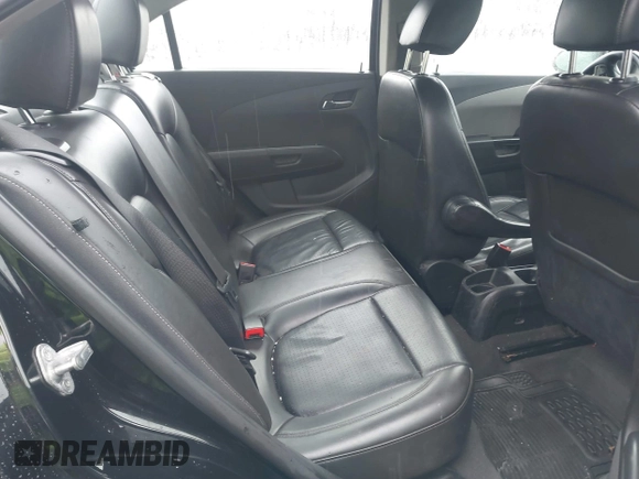 2016 Chevrolet Sonic LTZ z VIN 1G1JE5SB8G4143596, wystawiony jako IAAI lot #41874653 z przebiegiem 148 855 mil mil oraz . Historia ofert i sprzedaży dostępna na DreamBid. Obrazek 8.