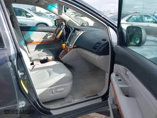 2005 Lexus RX 330 with VIN 2T2GA31U35C032139, listed as a IAAI auction lot 41579595 with 207,413 mi miles. Bid and sale history available at carsss.com. Image 5.