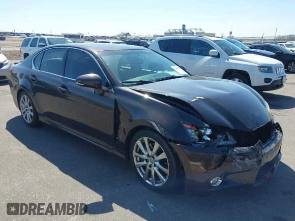 2013 Lexus GS 350 z VIN JTHCE1BL2D5013898, wystawiony jako IAAI lot #41988563 z przebiegiem 108 500 mil mil oraz . Historia ofert i sprzedaży dostępna na DreamBid. Obrazek 1.