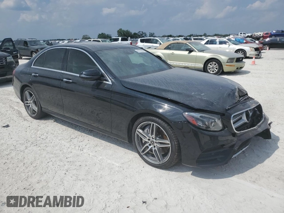 2018 Mercedes-Benz E-Class E 300 with VIN WDDZF4JB6JA467129, listed as a Copart auction lot 43755543 with 38,124 mi miles. Bid and sale history available at carsss.com. Image 4.
