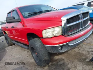 2005 Dodge 1500 SLT with VIN 1D7HU18D45J584575, listed as a IAAI auction lot 41772038 with 218,961 mi miles. Bid and sale history available at carsss.com. Image 1.