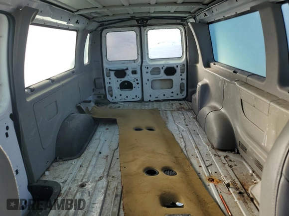 2000 Ford Econoline Passenger XL with VIN 1FBSS31L7YHA51624, listed as a Copart auction lot 86579204 with 55,936 mi miles and Salvage Title. Bid and sale history available at DreamBid. Image 10.