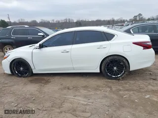 2018 Nissan Altima 2.5 SV with VIN 1N4AL3AP9JC150008, listed as a IAAI auction lot 41481389 with 104,796 mi miles. Bid and sale history available at carsss.com. Image 15.