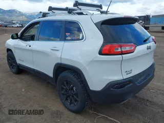 2017 Jeep Cherokee Latitude with VIN 1C4PJMCS7HW588228, listed as a IAAI auction lot 41839067 with 212,876 mi miles. Bid and sale history available at carsss.com. Image 3.