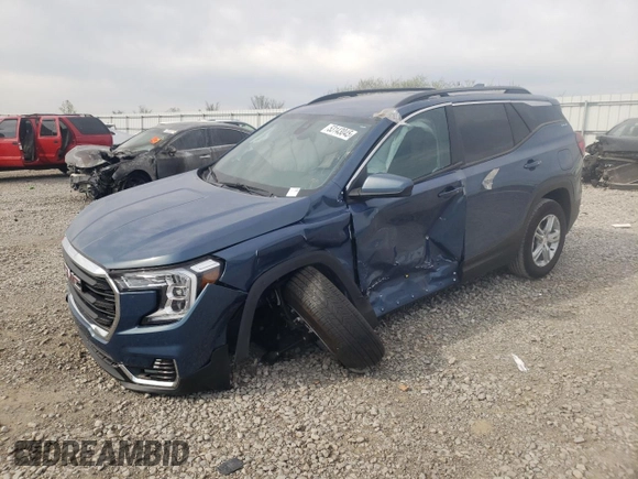 2024 GMC Terrain SLE z VIN 3GKALMEGXRL116982, wystawiony jako Copart lot #53143045 z przebiegiem 6779 mil mil oraz Szkody całkowita. Historia ofert i sprzedaży dostępna na DreamBid. Obrazek 1.