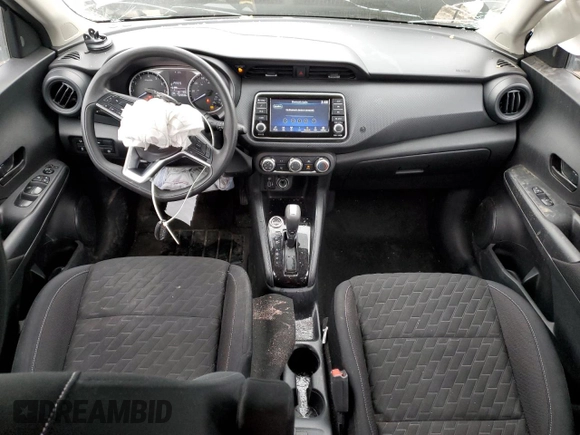 2022 Nissan Kicks S z VIN 3N1CP5BV9NL521875, wystawiony jako Copart lot #48130465 z przebiegiem 52 950 mil mil oraz Szkoda całkowita • Salvage title. Historia ofert i sprzedaży dostępna na DreamBid. Obrazek 8.