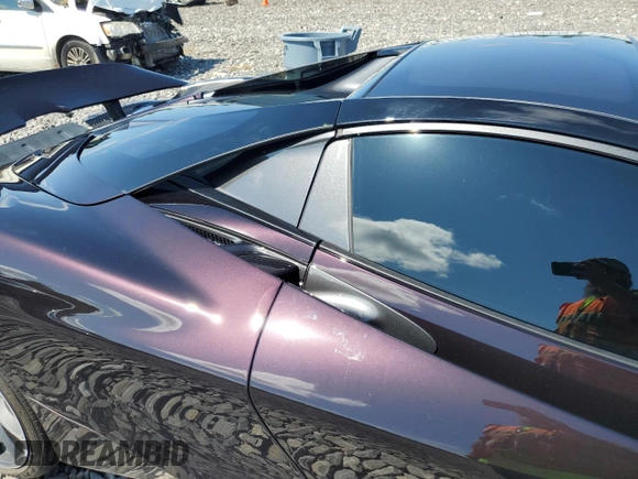 2020 McLaren 720S z VIN SBM14FCA8LW004385, wystawiony jako Copart lot #66385724 z przebiegiem 5329 mil mil oraz Szkody całkowita. Historia ofert i sprzedaży dostępna na DreamBid. Obrazek 11.