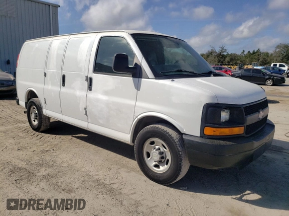 2008 Chevrolet Express Cargo Van with VIN 1GCGG25C581108063, listed as a Copart auction lot 44993455 with 463,245 mi miles and Clean Title. Bid and sale history available at carsss.com. Image 4.