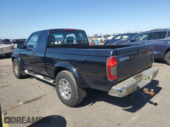 2000 Nissan Frontier XE z VIN 1N6ED26T3YC411827, wystawiony jako Copart lot #48612455 z przebiegiem 140 373 mil mil oraz Czysty tytuł • Clean title. Historia ofert i sprzedaży dostępna na DreamBid. Obrazek 2.
