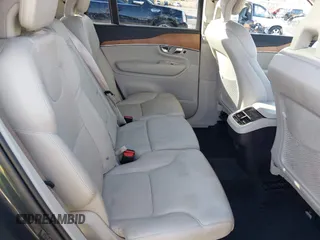 2021 Volvo XC90 Momentum with VIN YV4102PK6M1715823, listed as a IAAI auction lot 41478006 with 35,847 mi miles. Bid and sale history available at carsss.com. Image 8.