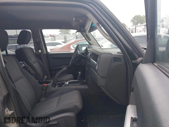 2008 Jeep Commander Sport с VIN 1J8HG48K18C114216, выставлен на аукционе IAAI как лот 39373542 с пробегом 168 064 миль миль и . История ставок и продаж доступна на DreamBid. Изображение 5.