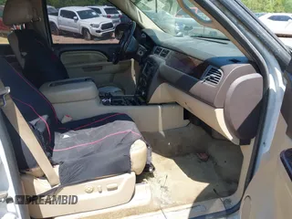 2011 GMC Yukon XL Denali with VIN 1GKS2MEF9BR198152, listed as a IAAI auction lot 41990816 with 235,010 mi miles. Bid and sale history available at carsss.com. Image 5.