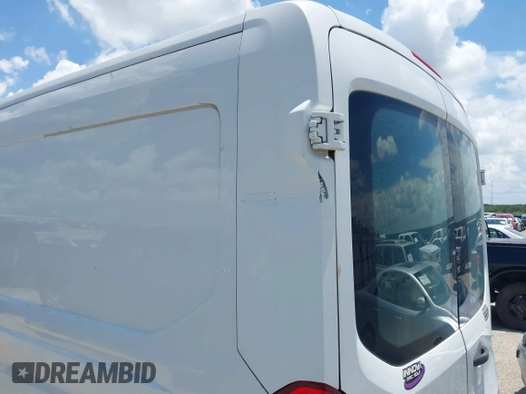 2015 Ford Transit Cargo с VIN 1FTYR2CG0FKA15544, выставлен на аукционе IAAI как лот 42522021 с пробегом 310 509 миль миль и . История ставок и продаж доступна на DreamBid. Изображение 6.