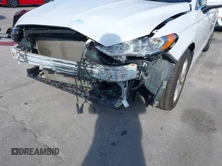 2019 Ford Fusion SE with VIN 3FA6P0H76KR261861, listed as a IAAI auction lot 41031650 with 132,040 mi miles. Bid and sale history available at carsss.com. Image 6.