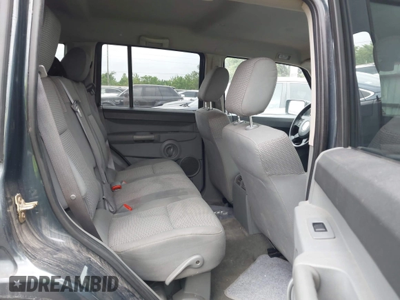 2007 Jeep Commander Sport с VIN 1J8HH48K27C501899, выставлен на аукционе IAAI как лот 42204806 с пробегом 154 919 миль миль и . История ставок и продаж доступна на DreamBid. Изображение 8.