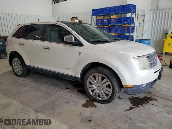 2008 Lincoln MKX z VIN 2LMDU88C68BJ18924, wystawiony jako Copart lot #55181105 z przebiegiem 118 699 mil mil oraz Czysty tytuł • Clean title. Historia ofert i sprzedaży dostępna na DreamBid. Obrazek 4.
