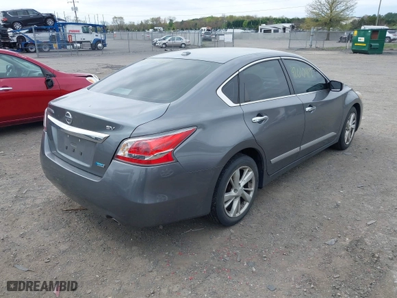 2014 Nissan Altima 2.5 SV with VIN 1N4AL3AP3EC426902, listed as a IAAI auction lot 42010417 with 200,050 mi miles. Bid and sale history available at carsss.com. Image 4.