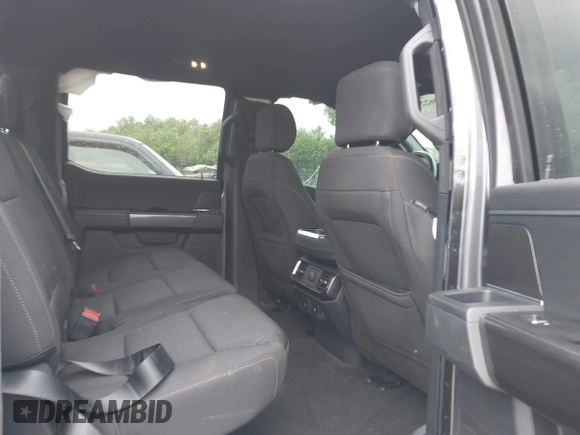 2021 Ford F-150 XL z VIN 1FTFW1ED7MFC02427, wystawiony jako IAAI lot #42336224 z przebiegiem 106 988 mil mil oraz . Historia ofert i sprzedaży dostępna na DreamBid. Obrazek 8.