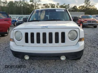 2012 Jeep Patriot Limited z VIN 1C4NJPCB8CD618432, wystawiony jako Copart lot #82235624 z przebiegiem 197 388 mil mil oraz Nie do naprawy • Non repairable. Historia ofert i sprzedaży dostępna na DreamBid. Obrazek 5.