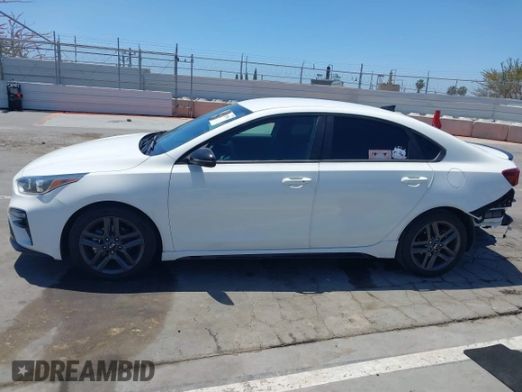 2021 Kia Forte GT-Line with VIN 3KPF34AD8ME284470, listed as a IAAI auction lot 42325550 with 40,600 mi miles and . Bid and sale history available at DreamBid. Image 15.