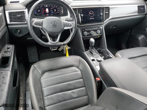 2020 Volkswagen Atlas Cross Sport 3.6L V6 SEL Premium R-Line with VIN 1V2TE2CA5LC223313, listed as a Copart auction lot 48321504 with 34,428 mi miles. Bid and sale history available at carsss.com. Image 8.