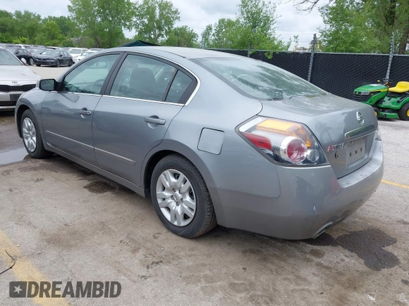 2009 Nissan Altima 2.5 S with VIN 1N4AL21E09N470374, listed as a IAAI auction lot 42168628 with 180,314 mi miles. Bid and sale history available at carsss.com. Image 3.