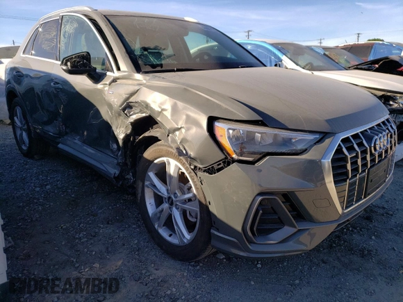 2022 Audi Q3 S line Premium with VIN WA1DECF37N1108973, listed as a Copart auction lot 40687123 with 5,573 mi miles. Bid and sale history available at carsss.com. Image 4.
