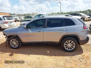 2019 Jeep Cherokee Latitude with VIN 1C4PJLCX7KD220799, listed as a IAAI auction lot 41970875 with 104,394 mi miles and . Bid and sale history available at DreamBid. Image 14.