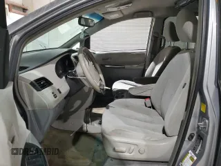2011 Toyota Sienna LE AAS with VIN 5TDKK3DC3BS115071, listed as a Copart auction lot 46287965 with 160,187 mi miles and Salvage Title. Bid and sale history available at DreamBid. Image 7.
