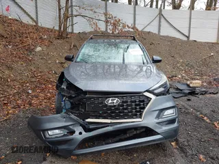 2019 Hyundai Tucson Ultimate with VIN KM8J3CAL0KU020133, listed as a IAAI auction lot 41856333 with 93,772 mi miles. Bid and sale history available at carsss.com. Image 13.