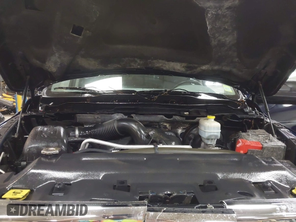 2015 Ram 2500 Tradesman z VIN 3C6TR5HTXFG605539, wystawiony jako IAAI lot #41833380 z przebiegiem 103 921 mil mil oraz . Historia ofert i sprzedaży dostępna na DreamBid. Obrazek 10.