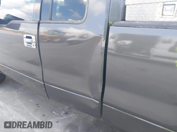 2004 Ford F-150 XL с VIN 1FTPX12504FA23905, выставлен на аукционе IAAI как лот 42321422 с пробегом 222 307 миль миль и . История ставок и продаж доступна на DreamBid. Изображение 13.