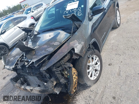 2014 Jeep Cherokee Altitude with VIN 1C4PJMCB5EW146365, listed as a IAAI auction lot 42021350 with 120,652 mi miles and . Bid and sale history available at DreamBid. Image 13.