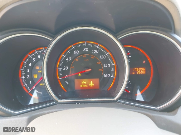 2010 Nissan Murano SL with VIN JN8AZ1MW3AW135698, listed as a IAAI auction lot 41702839 with 176,996 mi miles. Bid and sale history available at carsss.com. Image 7.