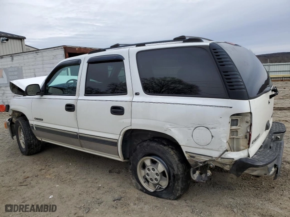 2000 Chevrolet New Tahoe LT with VIN 1GNEK13T2YJ201665, listed as a Copart auction lot 41811335 with 229,293 mi miles and Salvage Title. Bid and sale history available at carsss.com. Image 2.