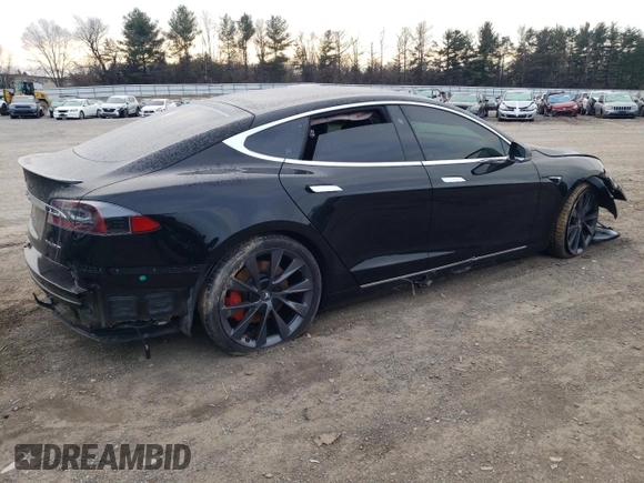 2020 Tesla Model S Performance with VIN 5YJSA1E46LF371225, listed as a Copart auction lot 86271744 with 20,045 mi miles and Salvage title. Bid and sale history available at DreamBid. Image 3.