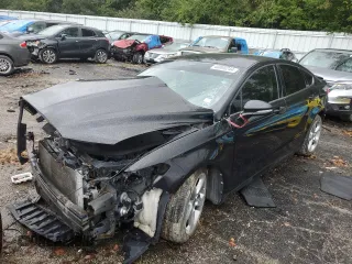 2013 Ford Fusion SE with VIN 3FA6P0HR4DR132599, listed as a Copart auction lot 40008244 with 0 mi miles and Salvage Title. Bid and sale history available at carsss.com. Image 1.