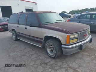 1993 GMC Suburban with VIN 1GKEC16KXPJ734150, listed as a IAAI auction lot 42114021 with 254,501 mi miles and . Bid and sale history available at DreamBid. Image 1.