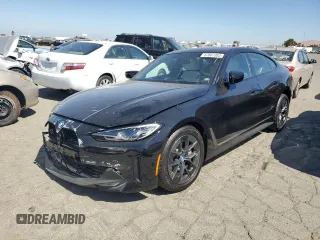 2023 BMW i4 eDrive35 z VIN WBY43AW07PFR25578, wystawiony jako Copart lot #67667383 z przebiegiem 78 mil mil oraz . Historia ofert i sprzedaży dostępna na DreamBid. Obrazek 1.
