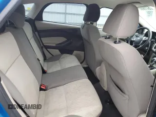 2012 Ford Focus SE z VIN 1FAHP3K22CL413920, wystawiony jako Copart lot #57769615 z przebiegiem 200 728 mil mil oraz Szkoda całkowita • Salvage title. Historia ofert i sprzedaży dostępna na DreamBid. Obrazek 10.