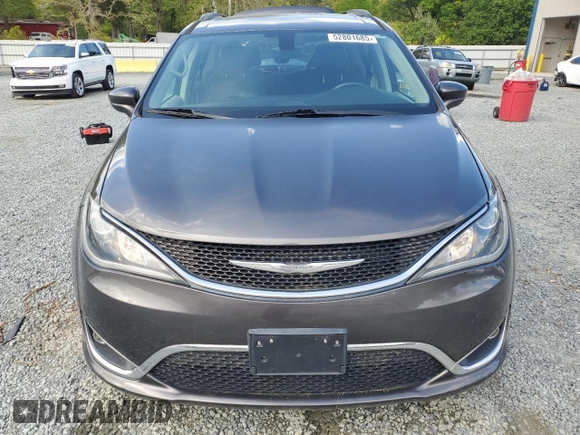 2017 Chrysler Pacifica Touring L with VIN 2C4RC1BG3HR576178, listed as a Copart auction lot 52801685 with 151,904 mi miles and Salvage Title. Bid and sale history available at DreamBid. Image 5.
