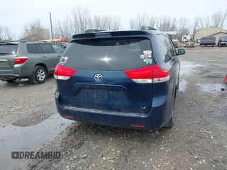 2011 Toyota Sienna LE AAS with VIN 5TDKK3DC4BS094456, listed as a IAAI auction lot 41956894 with 176,882 mi miles. Bid and sale history available at carsss.com. Image 16.