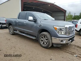2017 Nissan Titan XD SV with VIN 1N6BA1F43HN561925, listed as a Copart auction lot 70927814 with 133,605 mi miles and Salvage Title. Bid and sale history available at carsss.com. Image 4.